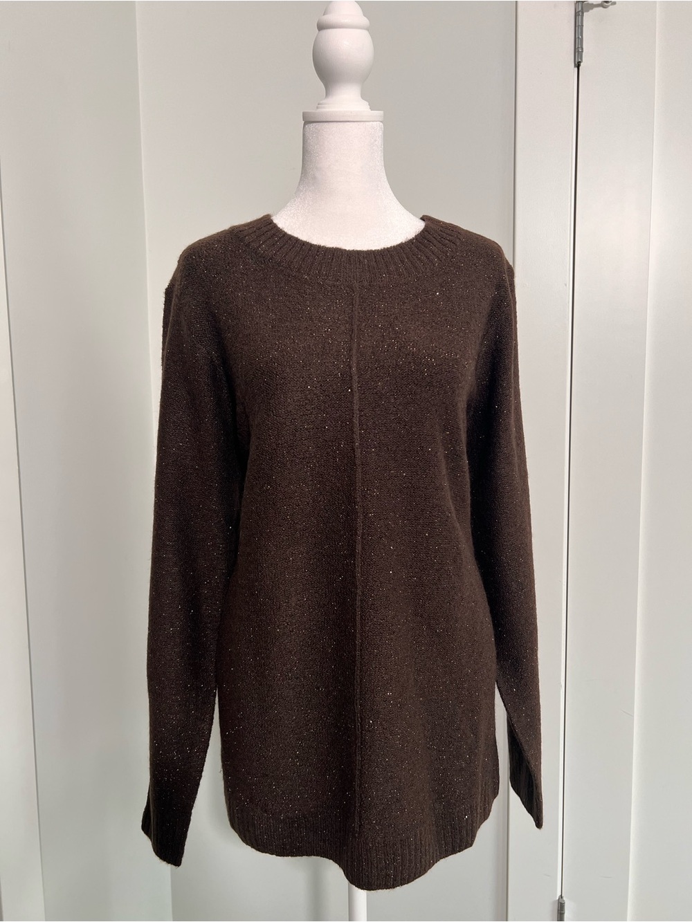 Classic Crewneck Sweater in Dark Brown